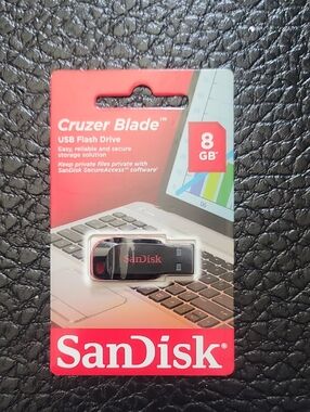 SanDisk Black & Red Cruzer Blade 8GB USB Memory Flash Drive - SDCZ50-008G-B35